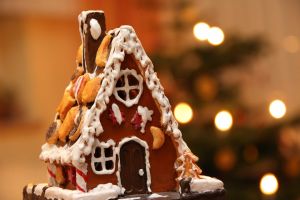 Sütés nélküli mézeskalács ház, hogy a karácsony zökkenőmentes legyen!